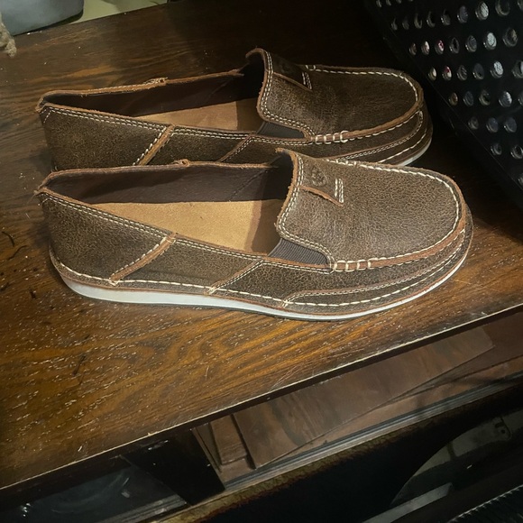 Ariat women’s slip ons shoes - Picture 2 of 2